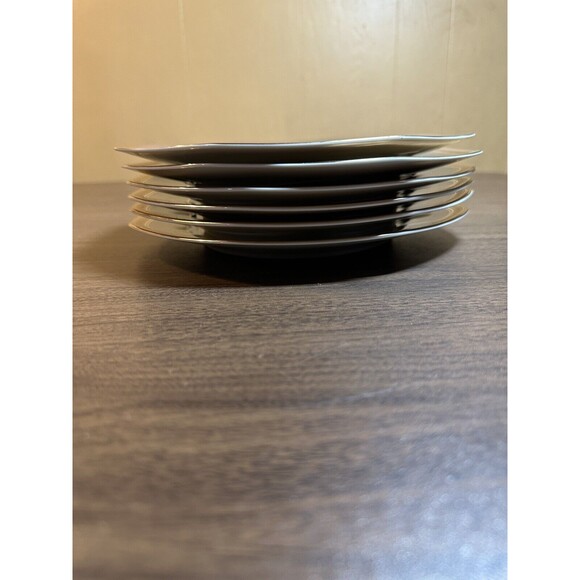 Mikasa 9" Plates Holly Ornament Topiary Trees Set of 5 Variety Christmas Holiday - Picture 11 of 12